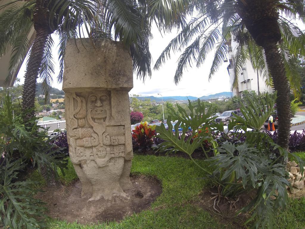 Hotel Honduras Maya Tegucigalpa Bagian luar foto